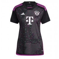 Camiseta Bayern Munich Serge Gnabry #7 Visitante Equipación para mujer 2023-24 manga corta